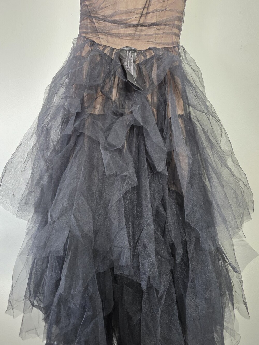 BCBGMAXAZRIA One Shoulder Tull Gown Size 2 - Picture 8 of 15